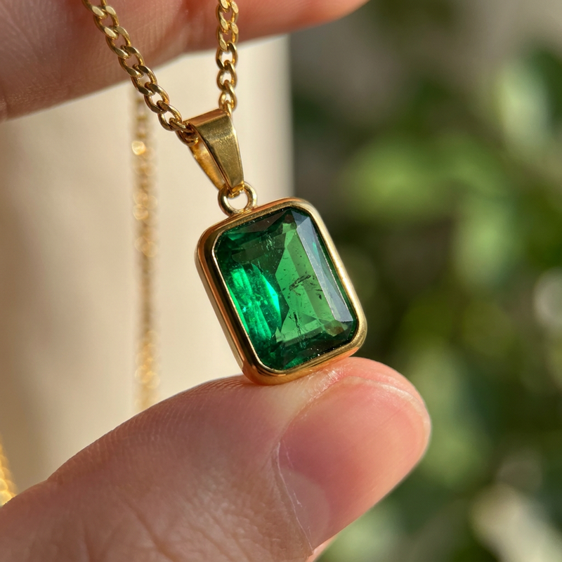 Collier Femme Pendentif Émeraude Vintage